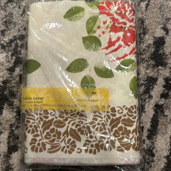 NWP Isabelle Borchgrave Table Cover 63X120" & 4 Chair Covers Cabbage Rose Sealed - Picture 2 of 3